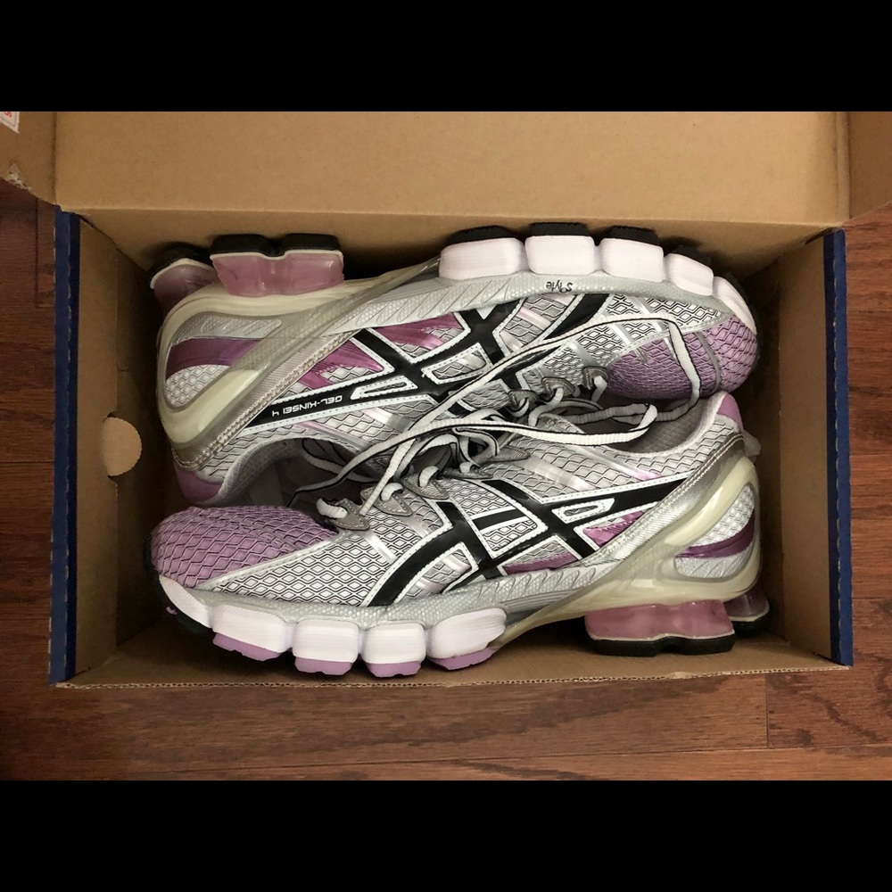 ASICS Kinsei 4 women’s running shoes